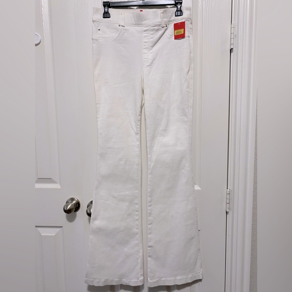 NWT Spanx
Flare Leg High Rise Stretch Jeans